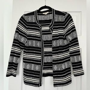 Black and white patterned sweater/cardigan